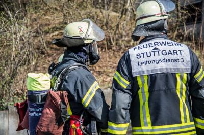 Stuttgart-Neugereut: Sperrmuell brannte in Tiefgarage